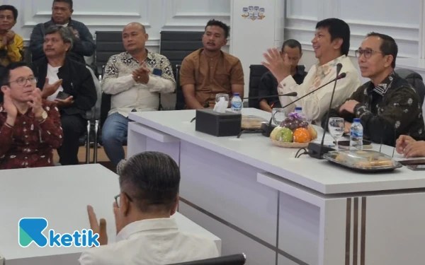 Thumbnail Berita - Sibergi OJK Jabar-TPKAD Subang, Program Desa EKI Berhasil Salurkan Kredit UMKM Rp303,42 Miliar