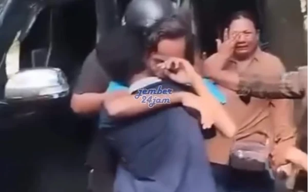 Thumbnail Berita - Viral di Jember, Pemuda Kru Sound Hilang Nyaris Sebulan di Hutan Pantai Malikan