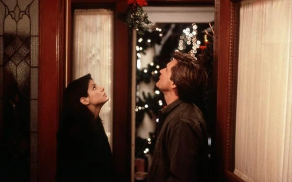 Thumbnail Berita - Temani Libur Natal, Ini 5 Film Rom-Com yang Cocok Ditonton