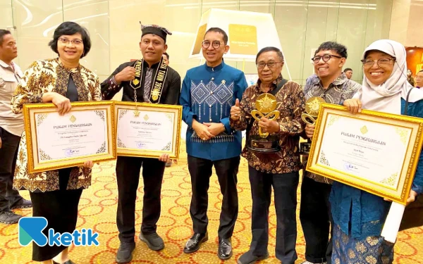 Thumbnail Berita - Jaga Ajaran Samin Tanpa Pamrih, Tokoh Bojonegoro Raih Anugerah Kebudayaan Indonesia 2025