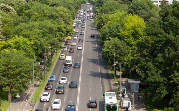 Thumbnail Berita - Macet Tapi Tetap Produktif? Coba 5 Aktivitas Ini