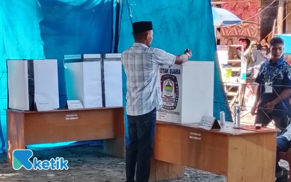 Thumbnail Berita - 447 Warga Desa Selok Aceh Ikuti Pilciksung Geuchiek Serentak 2025 Hari Ini