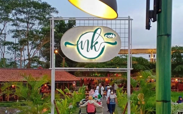 Thumbnail Berita - Ingin ke Kafe Ramah Anak? 5 Tempat Ini Bisa Jadi Pilihan Keluarga