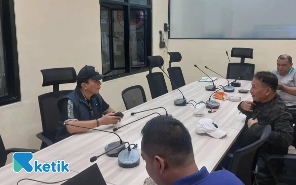 Thumbnail Berita - Sekda Lebak Kumpulkan OPD hingga Tengah Malam, Evaluasi Kesiapsiagaan Bencana