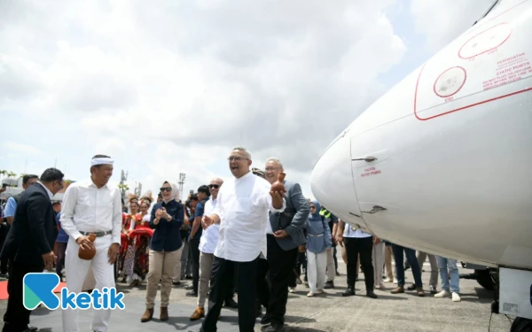 Thumbnail Berita - Gubernur KDM Resmikan Rute Penerbangan Bandung-Semarang