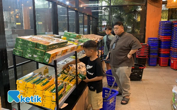 Thumbnail Berita - Wisatawan Keluarga Mulai Mendominasi, Toko Oleh-Oleh Kota Batu Siapkan Stok Melimpah