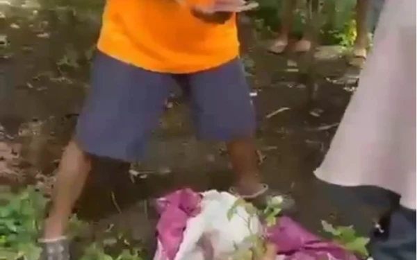 Thumbnail Berita - Penemuan Jasad Bayi Gemparkan Warga Sumberbaru Jember, Diduga Dibunuh Ibu Kandung