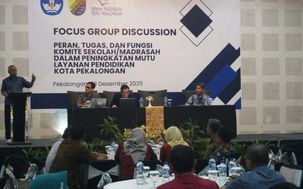 Thumbnail Berita - Dewan Pendidikan Pekalongan Ingatkan Komite Sekolah Agar Lebih Inovatif