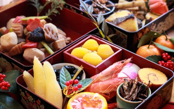 Thumbnail Berita - Osechi Ryōri: Menumpuk Doa dan Harapan dalam Kotak Tradisi Tahun Baru Jepang