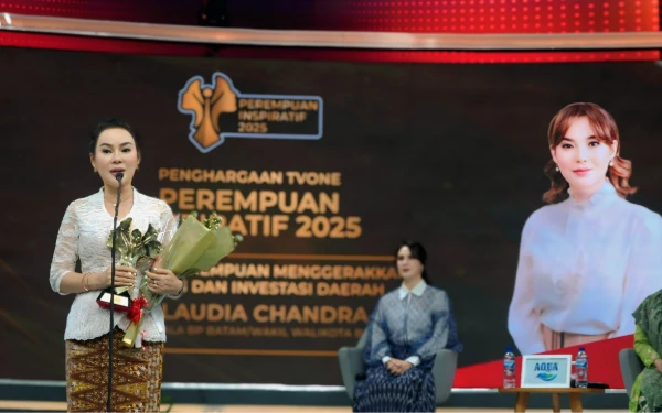 Thumbnail Berita - Borong Dua Penghargaan Nasional, Li Claudia Chandra Dedikasikan Prestasi untuk Emak-emak Kota Batam