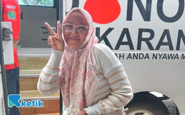 Thumbnail Berita - Pertama Kali Donor di Apotek Slamet Urip, Yola Maria Nervous tapi Tak Kapok