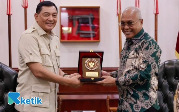 Thumbnail Berita - WOW! Menhan Kirim 200 Wartawan Retret Bela Negara dengan Airbus A400M Sambut HPN 2026