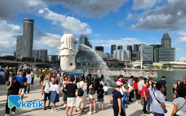 Thumbnail Berita - [FOTO] Liburan ke Singapura, Potret Wajib di Ikon Dunia