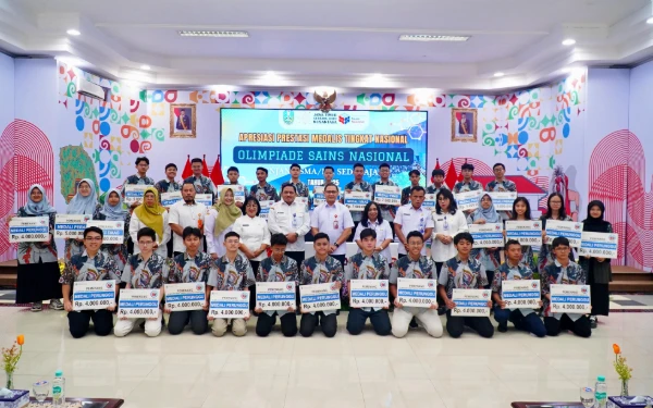 Thumbnail Berita - Keren! Jatim Sabet 27 Medali di OSN 2025, Kado Akhir Tahun