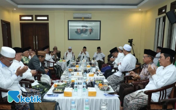 Thumbnail Berita - Rapat Konsultasi Syuriyah dan Mustasyar PBNU di Lirboyo Sepakati Muktamar ke-35 Digelar Secepatnya