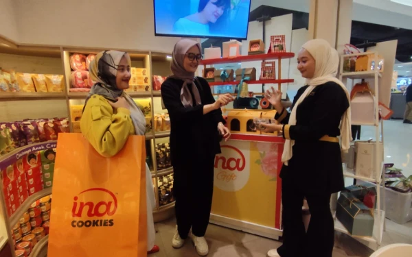 Thumbnail Berita - Sambut Tahun Baru dan Lebaran 2026, Ina Cookies Buka Pop Up Store di Tunjungan Plaza Surabaya