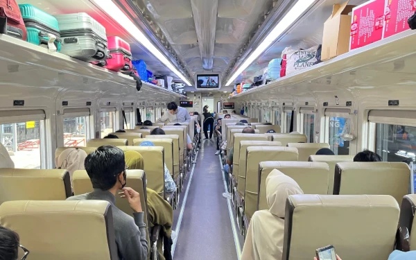 Thumbnail Berita - Sikat Diskonnya! KAI Daop 8 Surabaya Masih Sediakan 92 Ribu Tiket Promo 30 Persen untuk Libur Nataru