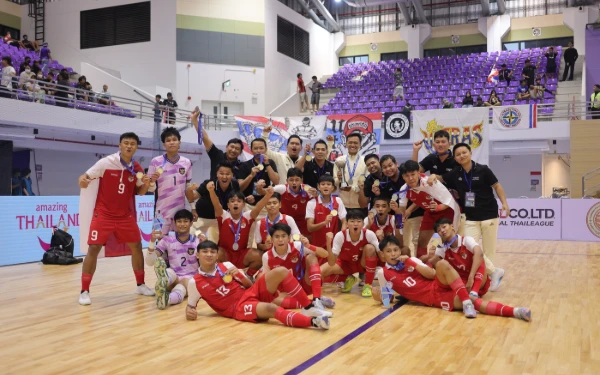 Thumbnail Berita - Kalahkan Tuan Rumah, Indonesia Juarai ASEAN U16 Boys' Futsal Championship 2025 Thailand