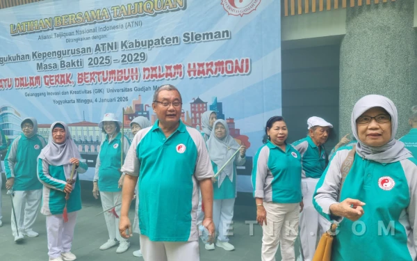 Thumbnail Berita - Jaga Tradisi, Ratusan Praktisi Taichi DIY Gelar Latihan Bersama di GIK UGM