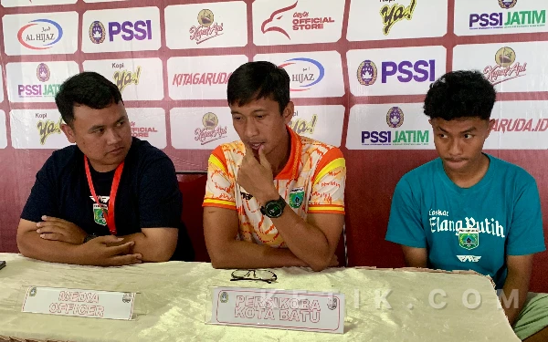 Thumbnail Berita - Persikoba Batu Menang Tipis di Derby Malang Raya, Arif Suyono Akui Performa Belum Maksimal