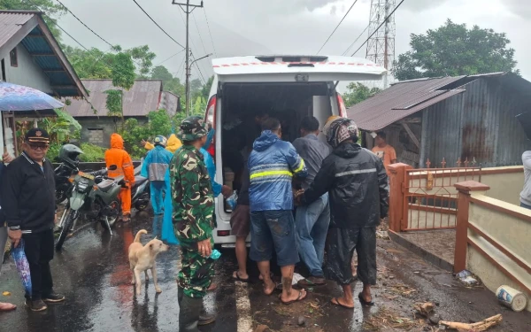 Thumbnail Berita - Banjir Bandang di Sitaro Tewaskan 9 Orang, Listrik dan Telekomunikasi Terputus