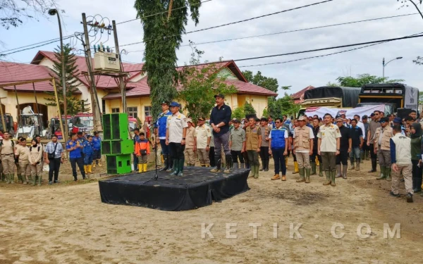 Thumbnail Berita - Mendagri Kerahkan 1.132 Praja IPDN Bersihkan Kantor-Kantor Pemerintahan Aceh Tamiang