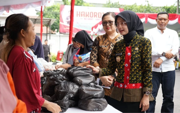 Thumbnail Berita - Inflasi Kota Kediri 2025 Terkendali di Angka 2,95 Persen, Masuk Target Nasional