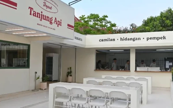 Thumbnail Berita - Depot Tanjung Api, Kopitiam Hits di Malang dengan Nuansa Klasik dan Harga Terjangkau