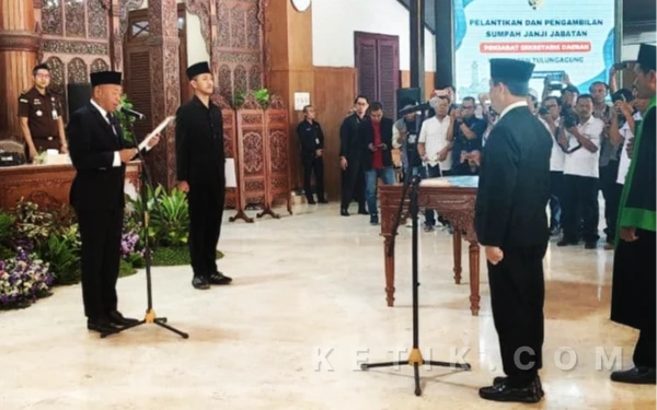 Thumbnail Berita - Sekda Baru Dilantik, Bupati Tulungagung Pastikan Jabatan Bebas Mahar