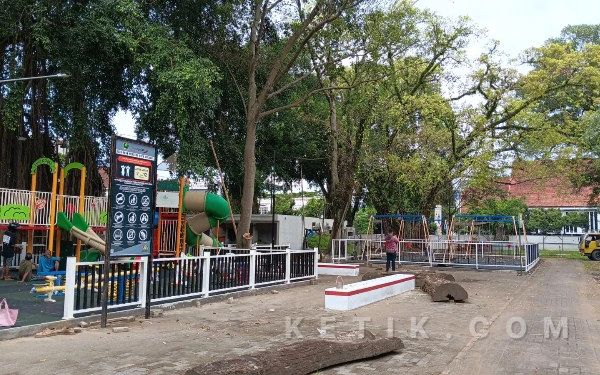 Thumbnail Berita - Wajah Baru Alun-Alun Merdeka Kota Malang: Dilengkapi Ruang Laktasi dan Skatepark, Target Rampung Akhir Januari