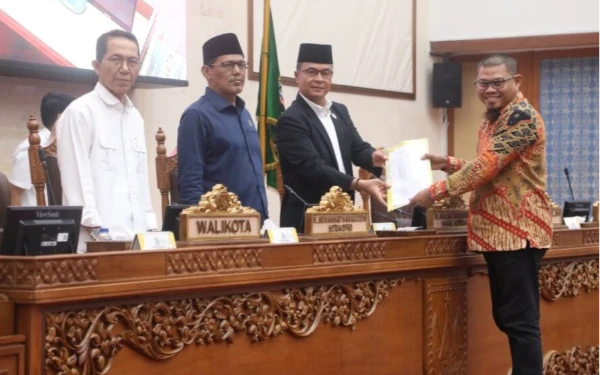 Thumbnail Berita - Paripurna Perdana 2026 Digelar, DPRD Kota Batam Sampaikan Hasil Reses-Laporan Kinerja