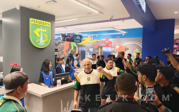 Thumbnail Berita - Persebaya Store Semakin Lebarkan Sayap Bisnis, Gandeng Ritel Dunia
