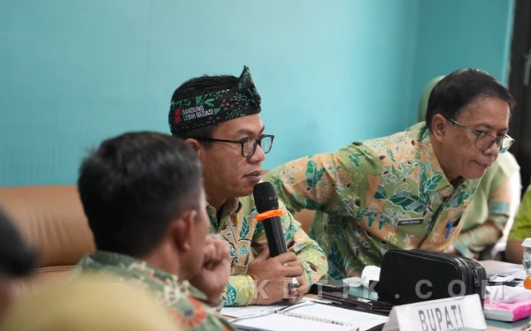 Thumbnail Berita - Warga Kesulitan Lahan Pemakaman, Bupati Bandung: Pembangunan Tidak Hanya Untuk Warga yang Hidup