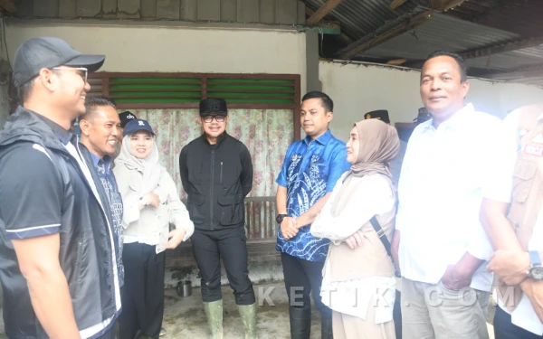 Thumbnail Berita - Percepat Pemulihan Pascabencana, Sejumlah Menteri Tinjau Lokasi dan Serahkan Bantuan di Langsa