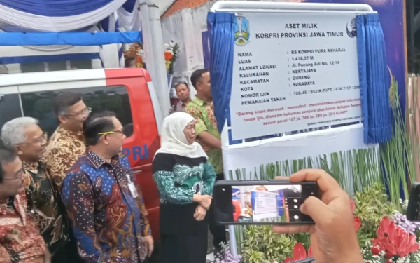 Thumbnail Berita - Awal 2026, Gubernur Khofifah Tegaskan Transformasi RS Pura Raharja Berbasis Profesionalisme dan Kemanusiaan