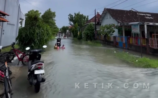 Thumbnail Berita - Banjir Luapan Kali Lamong Kembali Rendam Tiga Kecamatan di Gresik