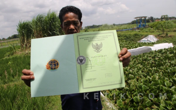 Thumbnail Berita - Bersertifikat Tapi Digali untuk Kolam IPAL Limbah Tahu Jombang, Ketua Paguyuban: Saya Juga Tidak Tahu Pasti Legalitasnya