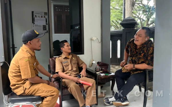 Thumbnail Berita - Tanpa Sekat, Dany Anggota DPRD Gerindra Kota Malang Ini, Lebih Suka Cangkruk Serap Aspirasi daripada Duduk Kursi Empuk