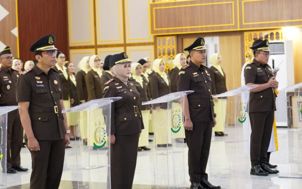 Thumbnail Berita - Regenerasi Strategis Adhyaksa Sumsel, Ini List Lima Kajari Baru Resmi Mengemban Amanah