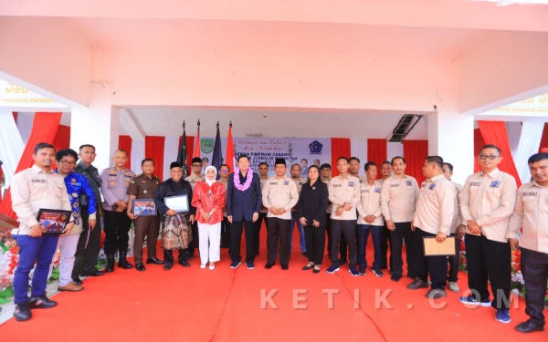 Thumbnail Berita - DPC PJI Rokan Hulu 2026-2029 Resmi Dilantik, Ketum Ingatkan Pentingnya Integritas Pers