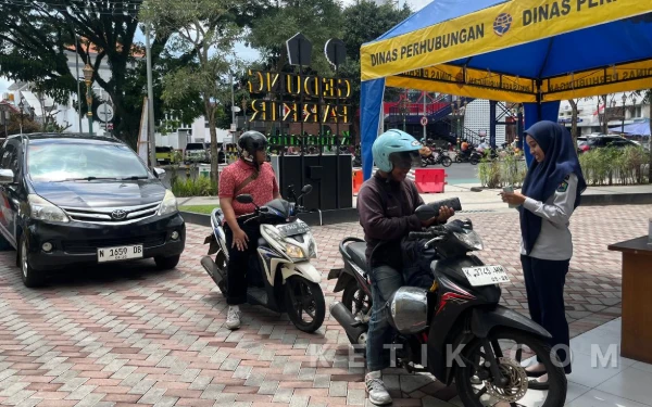Thumbnail Berita - Gedung Parkir Kayutangan Resmi Berbayar, Bisa Pakai QRIS!