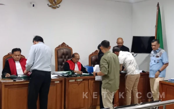 Thumbnail Berita - Kuasa Hukum Tergugat Bongkar Fakta Lokasi Objek Sengketa di Sidang PMH Yayasan Bina Darma