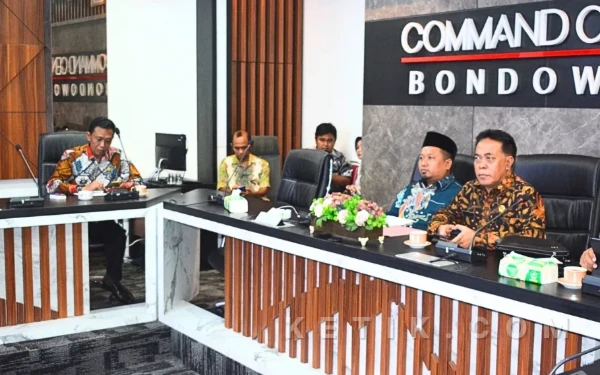 Thumbnail Berita - Optimalisasi Program MBG, Wabup Bondowoso Hadiri Rakor Nasional Standarisasi Data