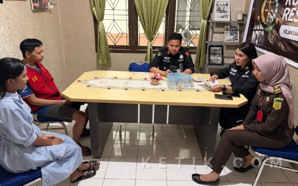 Thumbnail Berita - Kejaksaan Negeri OKI Tunjukkan Wajah Kemanusiaan Hukum Lewat Restorative Justice