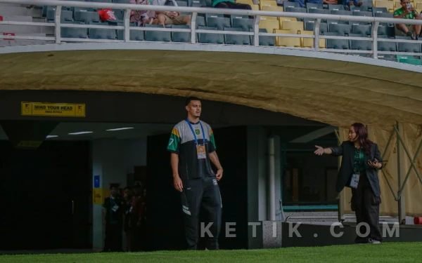 Thumbnail Berita - Bernardo Tavares Ungkap Rekrut 3 Pemain Asal Brasil karena Nilai Tukar Rupiah