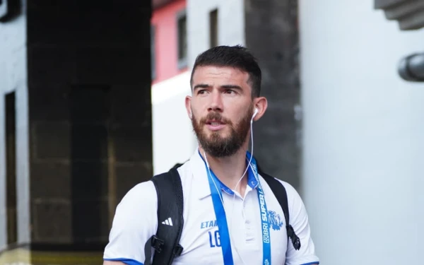 Thumbnail Berita - ACL Robek, Pemain Belakang Arema FC Dipastikan Absen Sampai Akhir Musim