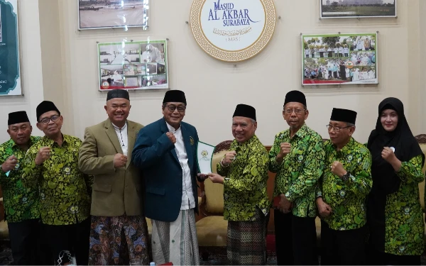 Thumbnail Berita - Studi Tiru DMI NTB! Helmy: Al-Akbar Masjid Milik Umat, Bukan Pemerintah