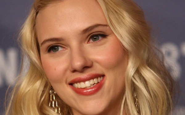 Thumbnail Berita - Scarlett Johansson Bintangi Film 'The Exorcist' Terbaru Karya Mike Flanagan, Siap Tayang 2027