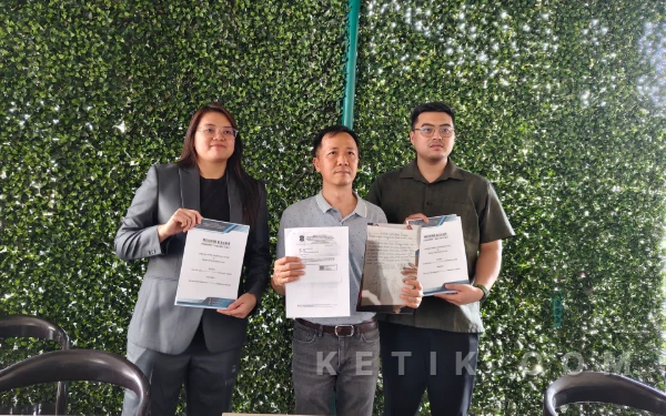 Thumbnail Berita - Tanggapi Mantan Istri, Kuasa Hukum Wie Wie Tjia Tegaskan Tak Pernah Larang Ibu Bertemu Anak