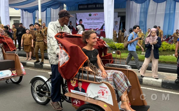 Thumbnail Berita - Tarif Resmi Becak Listrik Belum Ditetapkan, Wali Kota Malang: Masih Kita Kaji